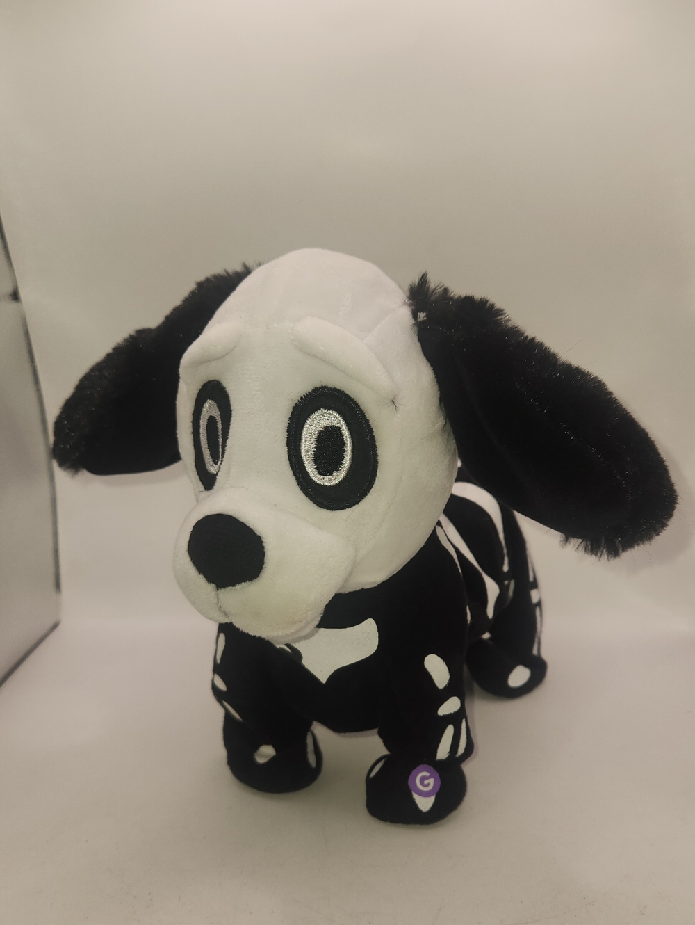Gemmy Halloween Animated‎ Boney Beagle Skeleton Puppy Dog Dances Sings Thriller